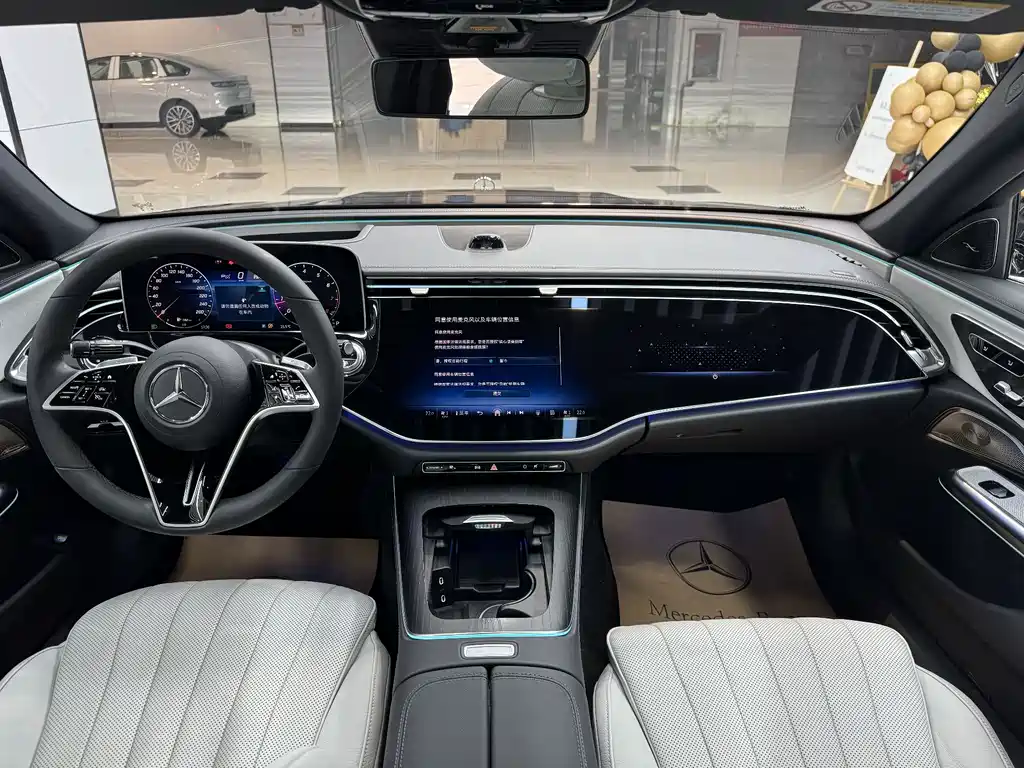 Mercedes-Benz E-Class 2023 — фото 9