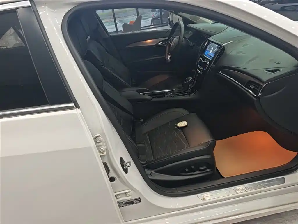 Cadillac ATS-L 2015 — фото 25