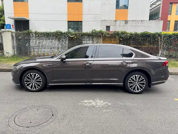 Volkswagen Phideon 2018