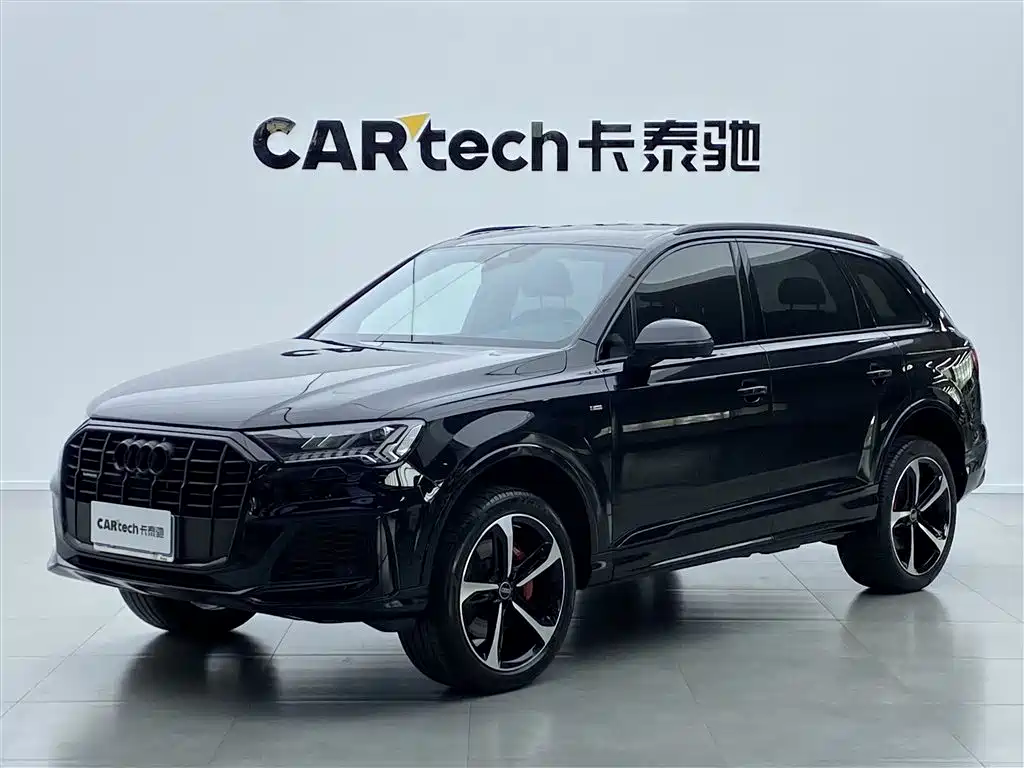 Audi Q7 2022 — фото 1