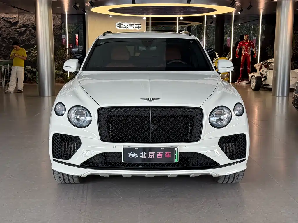 Bentley Bentayga PHEV 2021