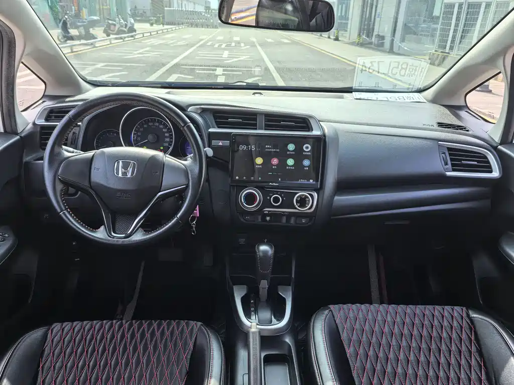 Honda Fit 2018 — фото 11