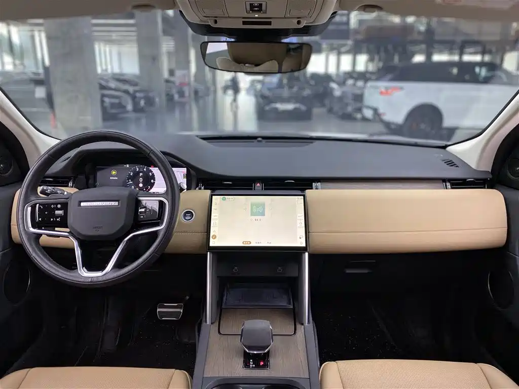 Land Rover Discovery Sport 2024 — фото 7