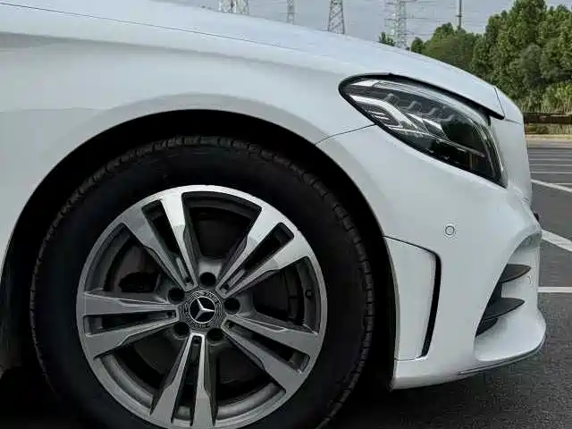 Mercedes-Benz C-Class 2019