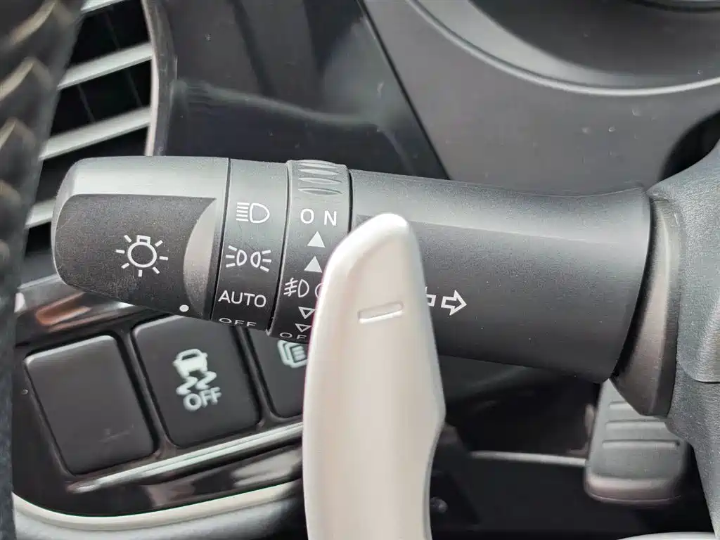 Mitsubishi Outlander 2022 — фото 20