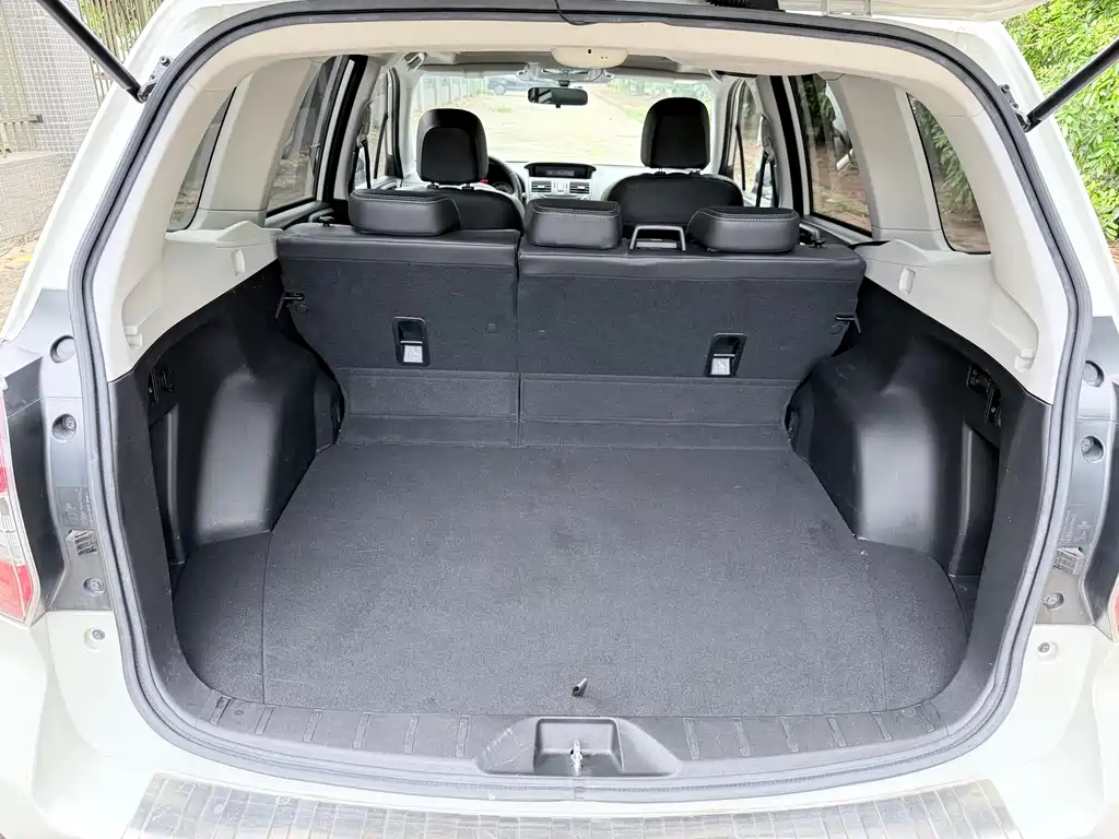 Subaru Forester 2014 — фото 12