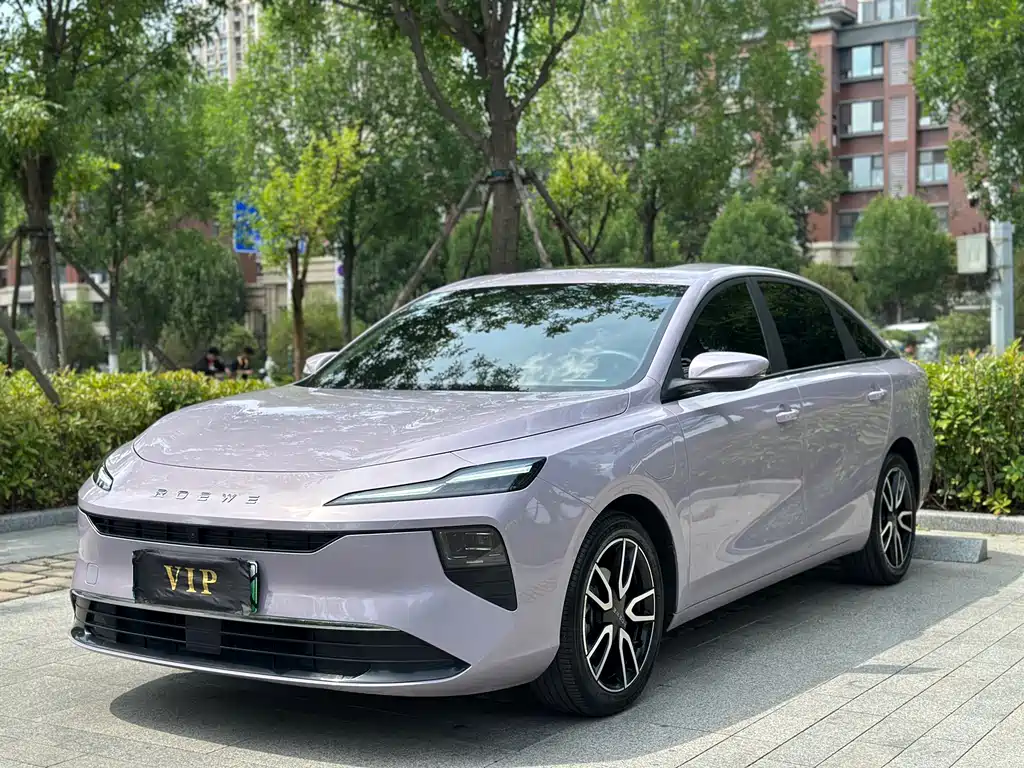 Roewe D6 2025