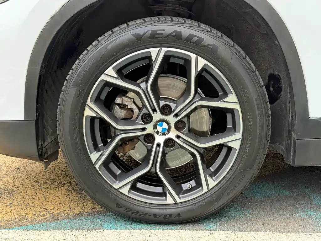 BMW X1 2020 — фото 8