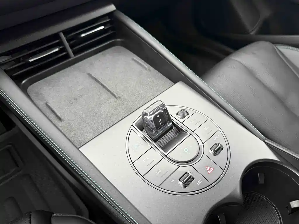 BYD Seal 06 2025 — фото 12