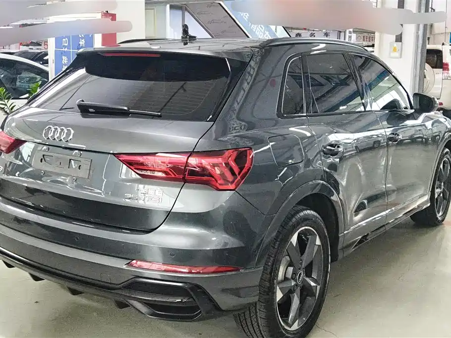 Audi Q3 2021
