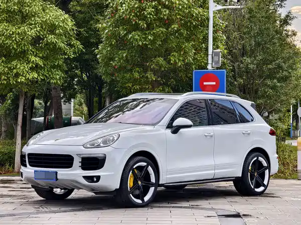 Porsche Cayenne 2015