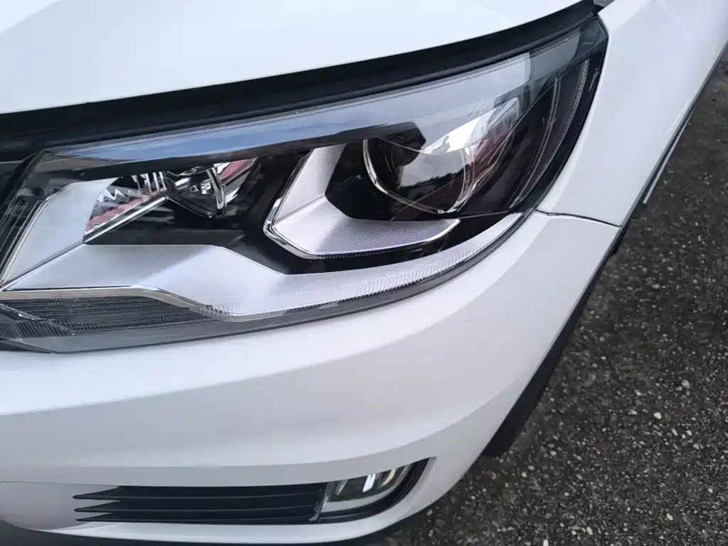 Volkswagen Tiguan 2018 — фото 24