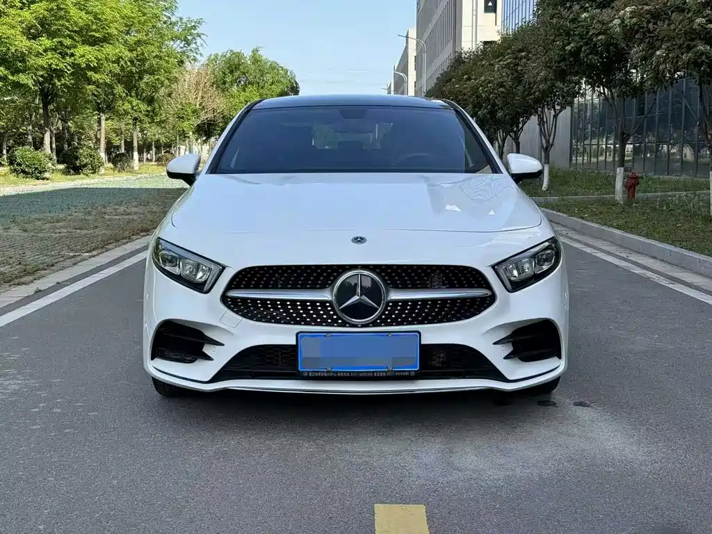 Mercedes-Benz A-Class 2021 — фото 2