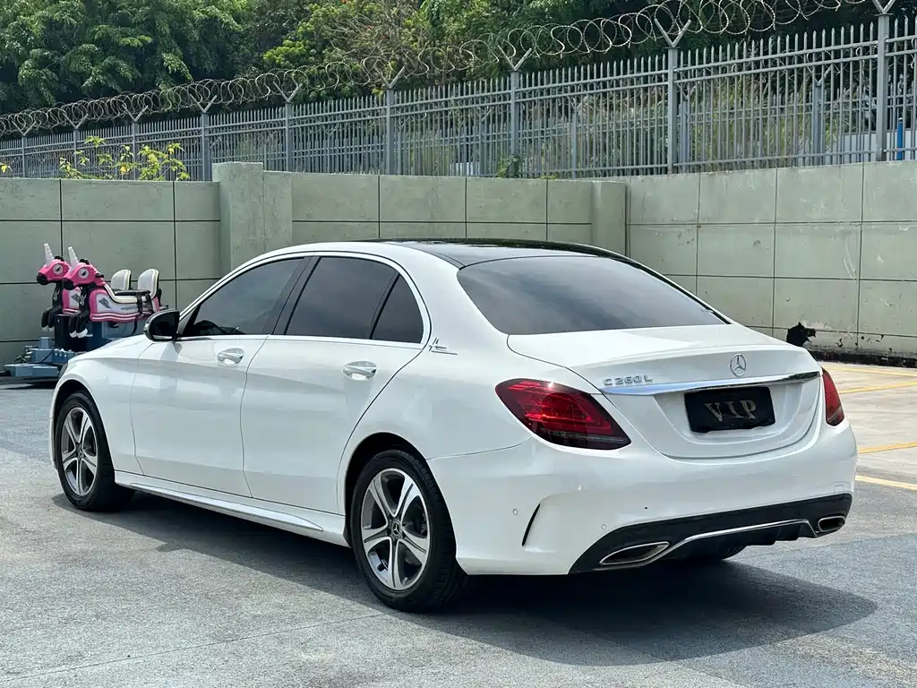Mercedes-Benz C-Class 2019