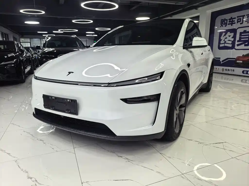 Tesla Model Y 2026