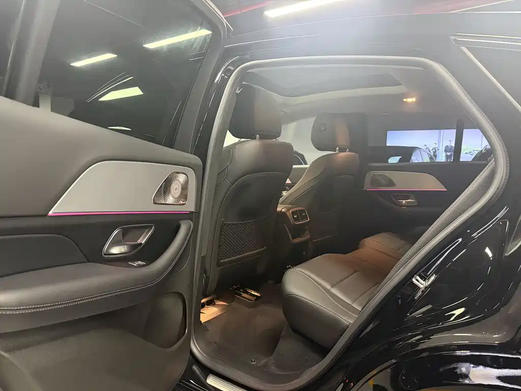 Mercedes-Benz GLE Coupe 2026 — фото 10