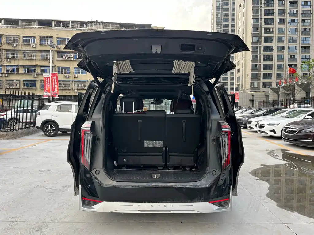 GAC Motor Trumpchi M8 2023 — фото 18