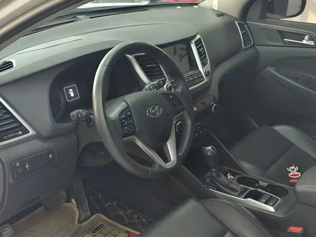 Hyundai Tucson 2016 — фото 9