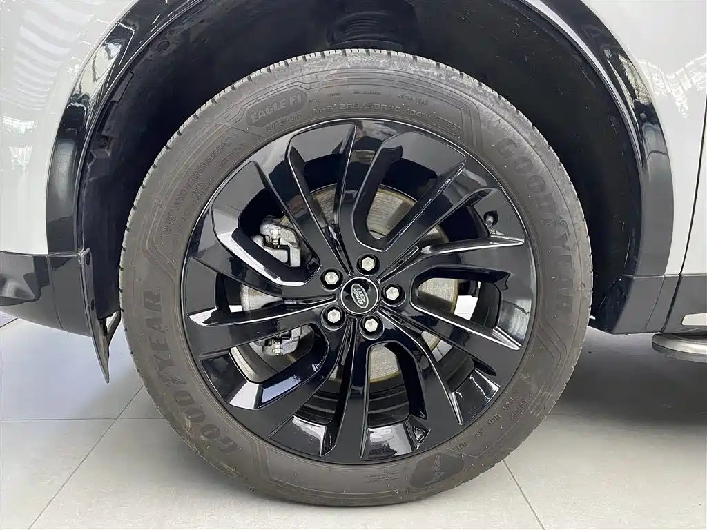 Land Rover Discovery Sport 2024 — фото 13