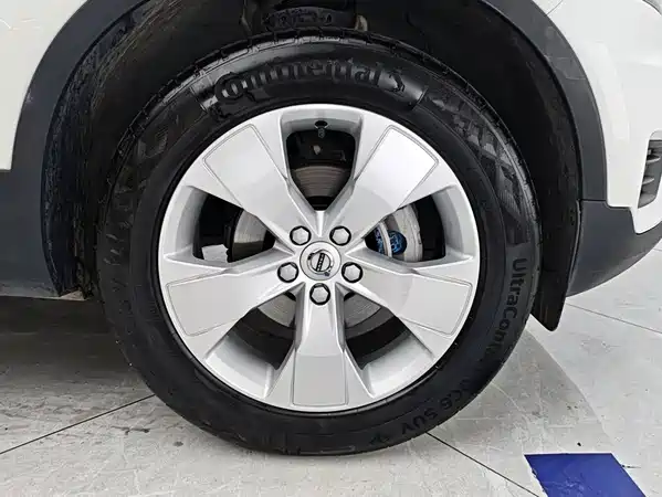 Volvo XC40 2021