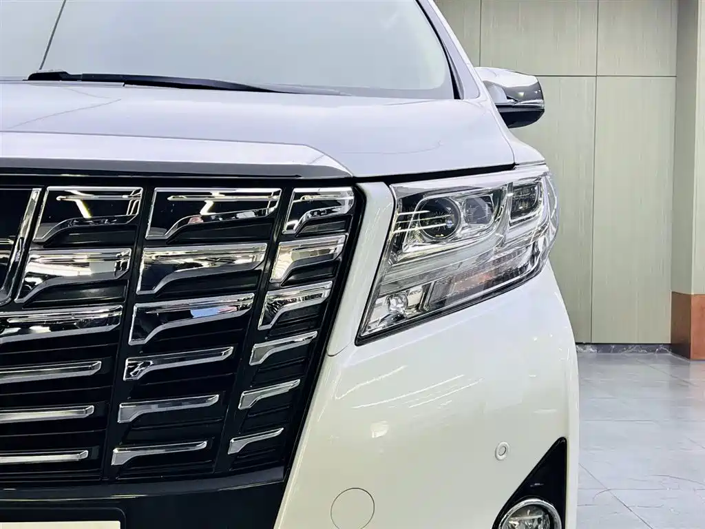Toyota Alphard 2017