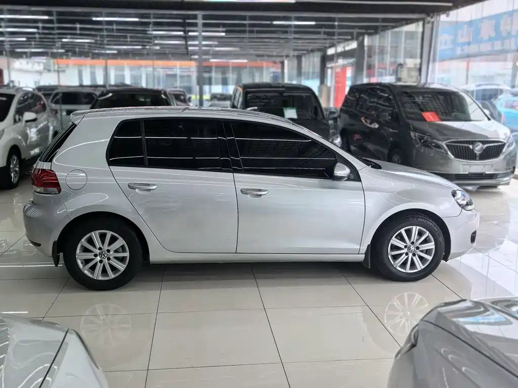 Volkswagen Golf 2010