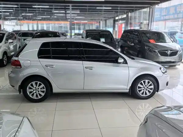 Volkswagen Golf 2010