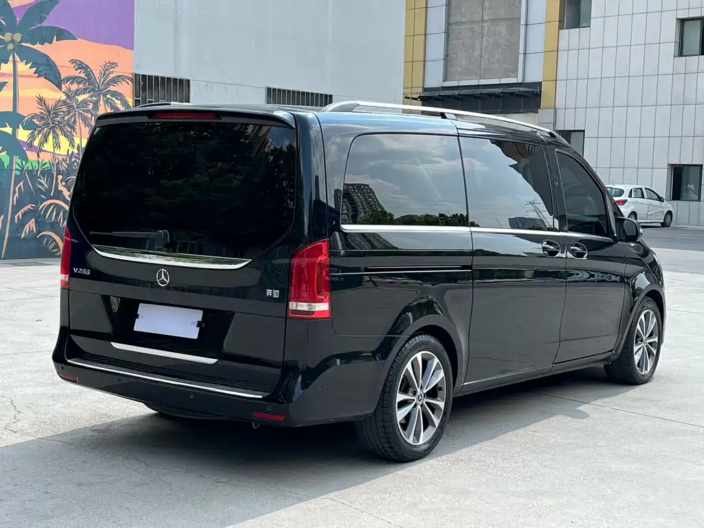 Mercedes-Benz V-Class 2022
