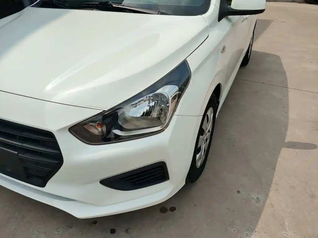 Hyundai Verna 2019 — фото 24