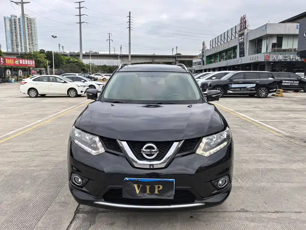 Nissan X-Trail 2015