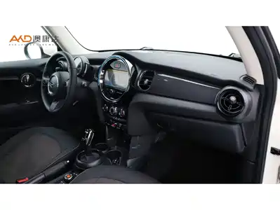 MINI MINI 2022