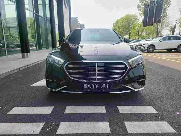 Mercedes-Benz E-Class 2024