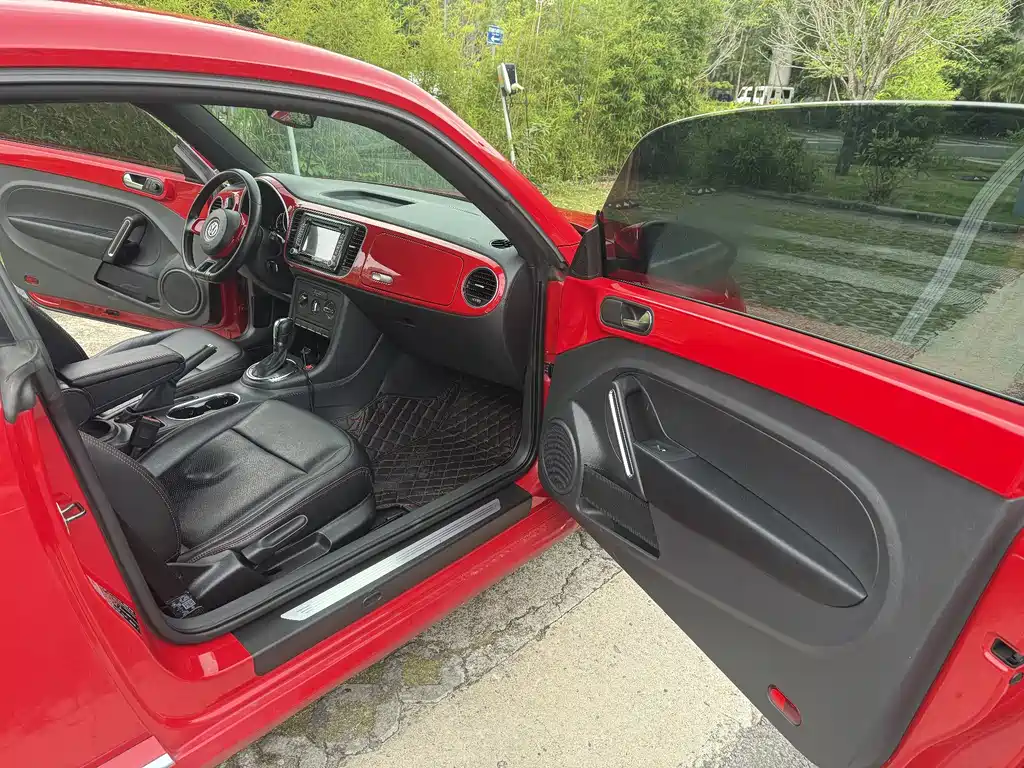 Volkswagen Beetle 2014