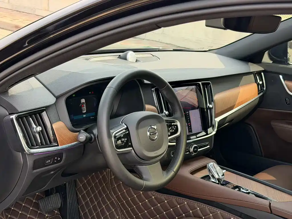 Volvo S90 2025 — фото 4