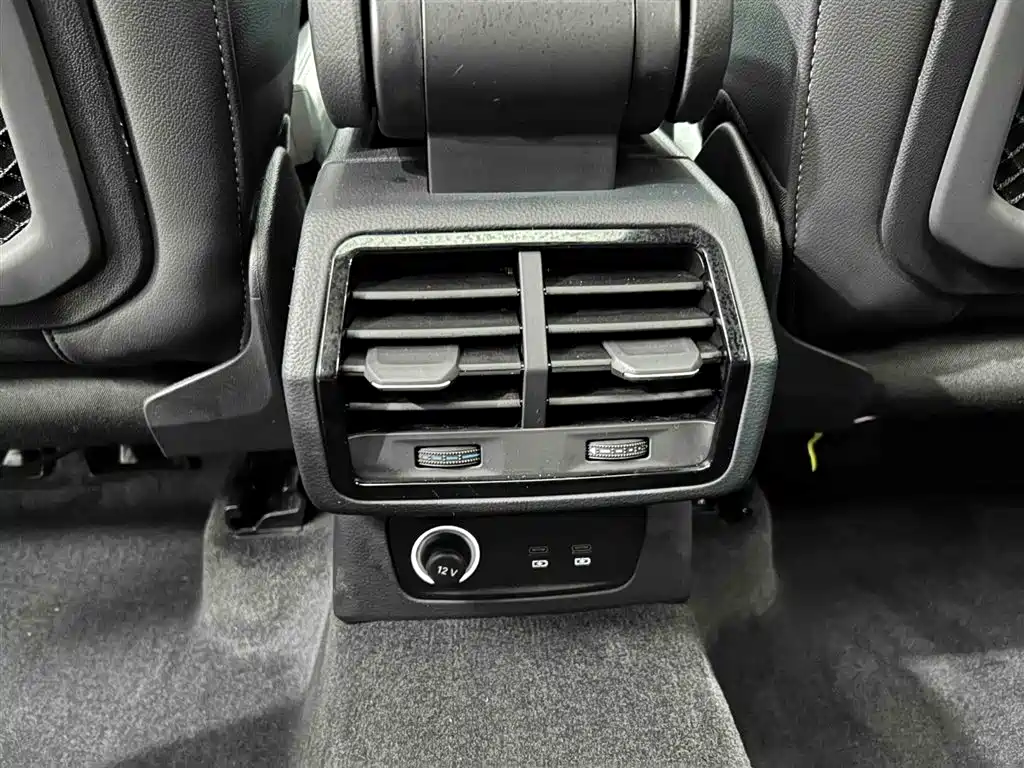 Audi Q3 2023 — фото 15