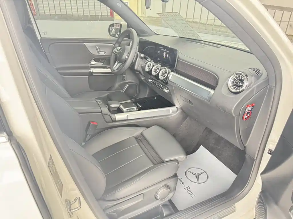 Mercedes-Benz GLB 2022 — фото 12