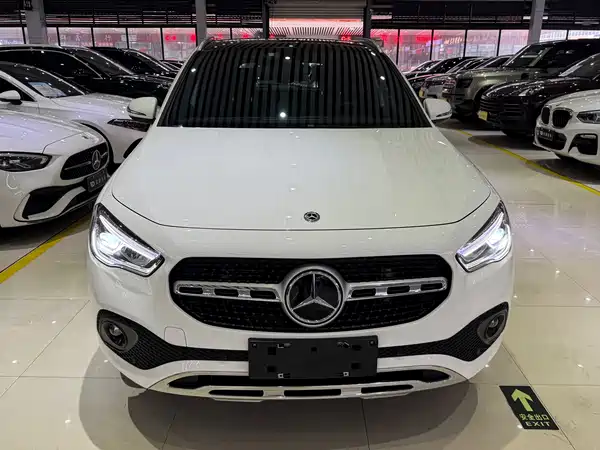 Mercedes-Benz GLA 2021