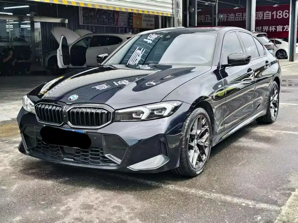BMW 3 Series 2025