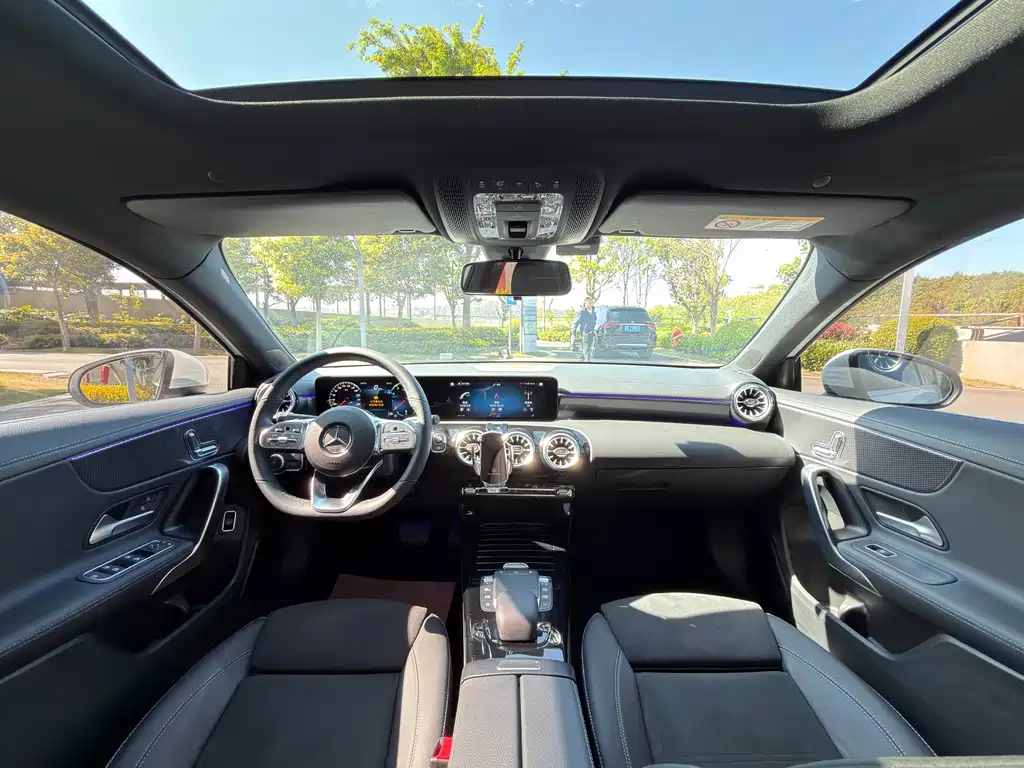 Mercedes-Benz A-Class 2023 — фото 5
