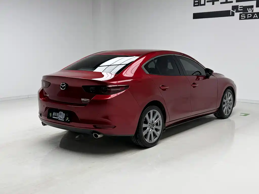 Mazda 3 Axela 2023
