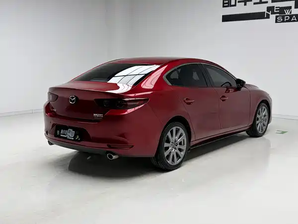 Mazda 3 Axela 2023