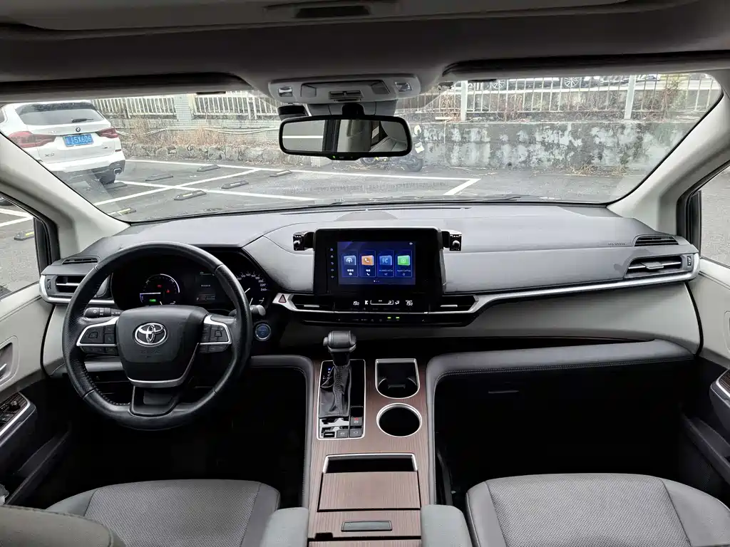 Toyota Sienna 2022