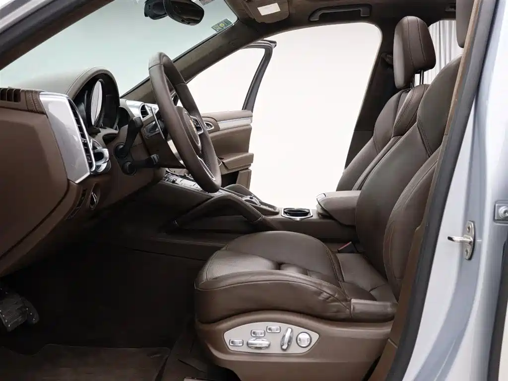 Porsche Cayenne 2015