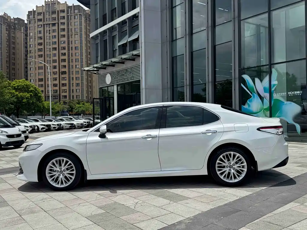 Toyota Camry 2020