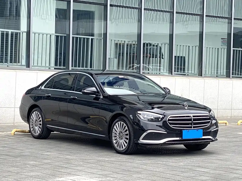 Mercedes-Benz E-Class 2023