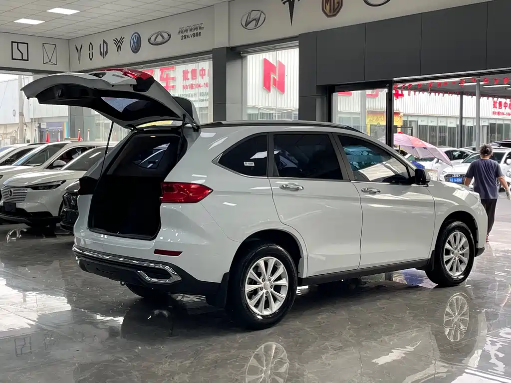 Haval M6 2023 — фото 17