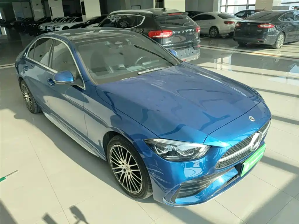 Mercedes-Benz C-Class 2023 — фото 4
