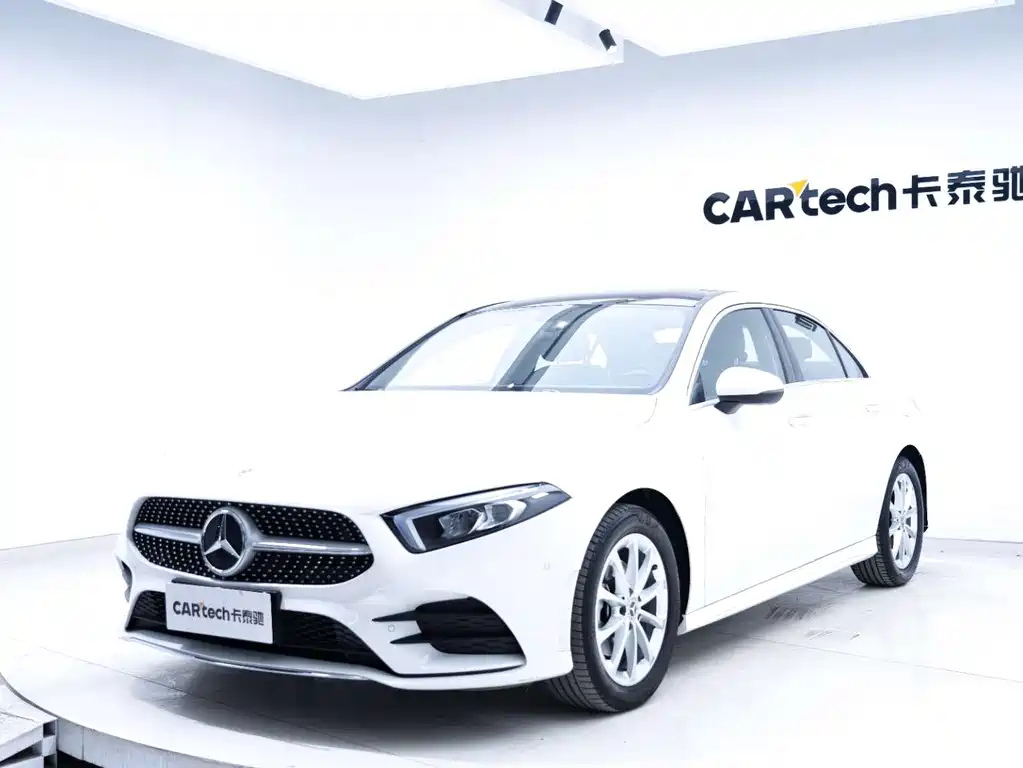Mercedes-Benz A-Class 2022 — фото 9