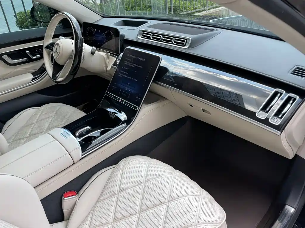 Mercedes-Benz Maybach S-Class 2025 — фото 21