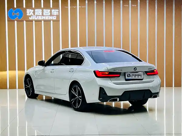 BMW 3 Series 2023